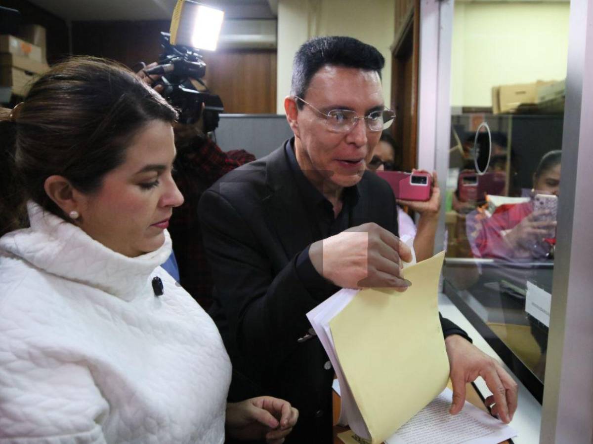 Sé que quieren que me calle: consejera Cossette López presenta recurso de amparo ante la CSJ