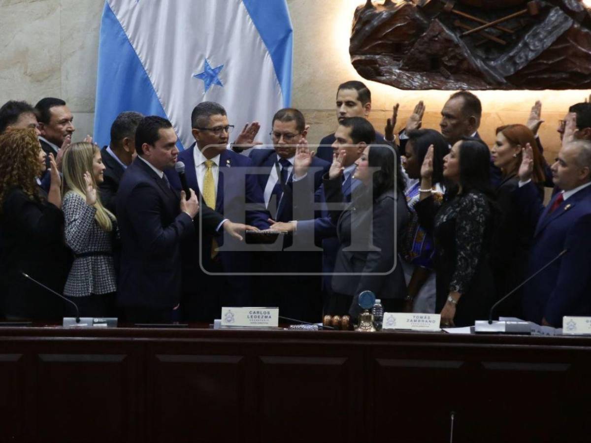 En imágenes: así fue juramentada la nueva Junta Directiva del Congreso Nacional​​​​​