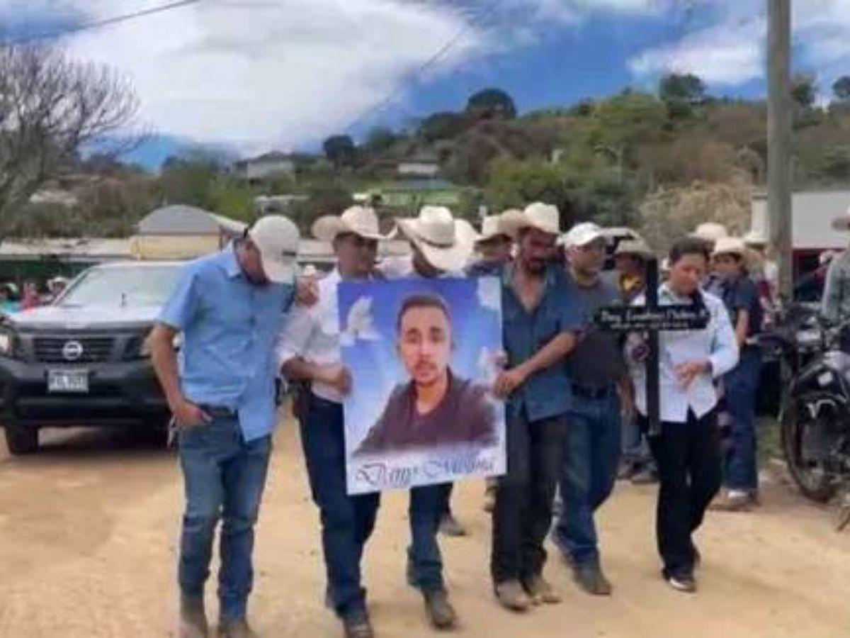 Último adiós a Dany Molina, hijo de un alcalde, hallado muerto dentro de una casa en Lempira