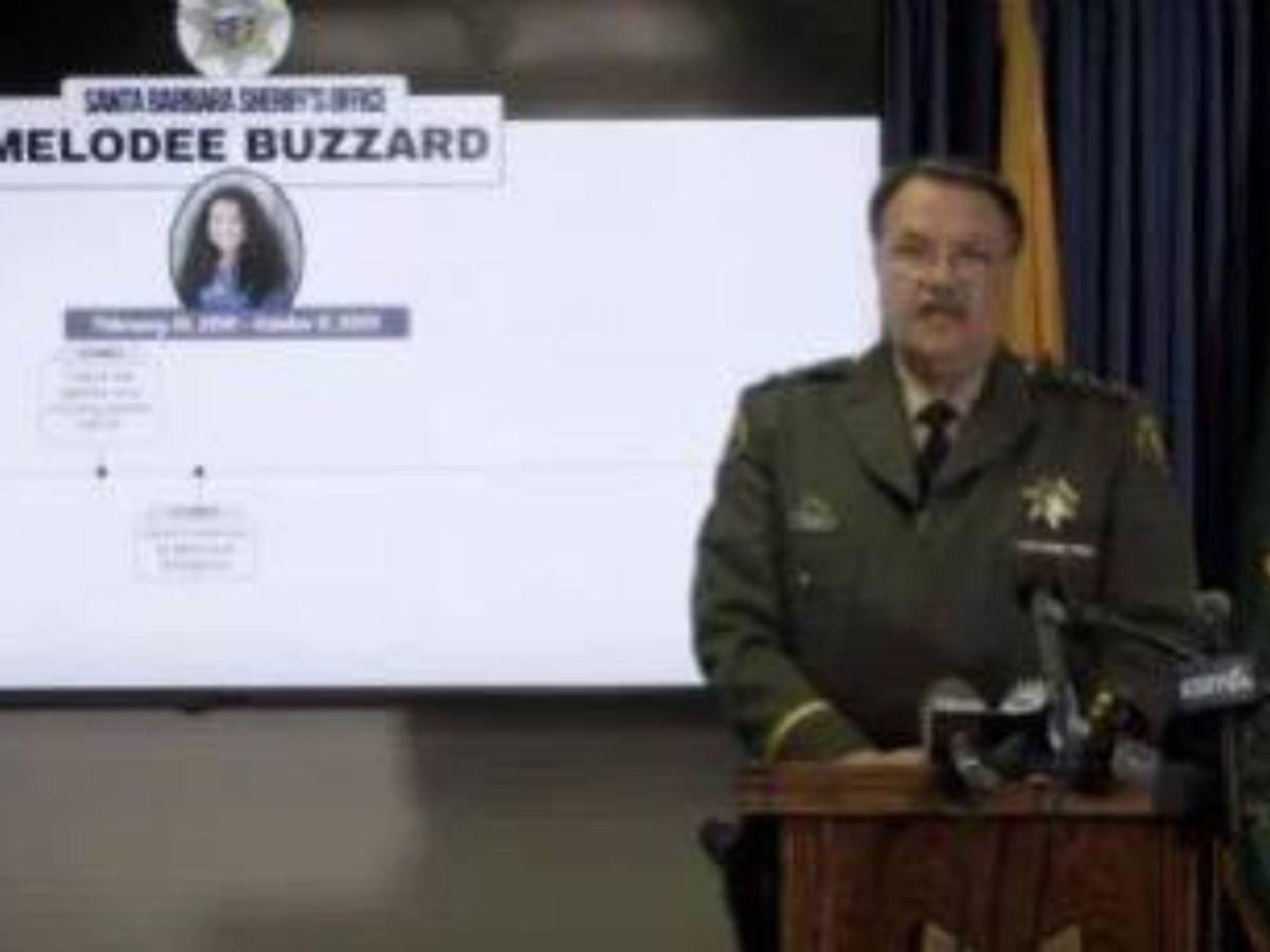 Se fue de viaje con su hija, pero regresó sola: arrestan a mujer en California por asesinato