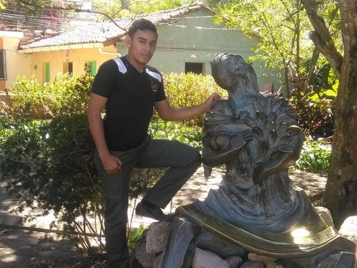 Así era Cristian Baca, policía y abogado que murió en trágico accidente en la CA-5