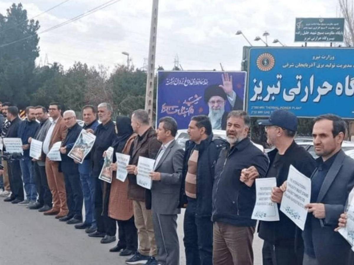 Hasta niños forman cadenas humanas ante amenaza de Trump: morirá toda una civilización