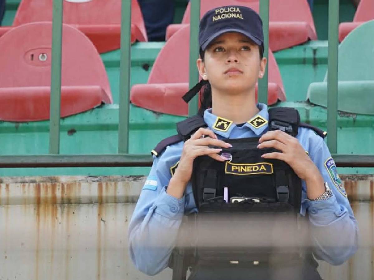 Rubia enamora, barras montan carnaval y el ambientazo previo al clásico Marathón vs Olimpia