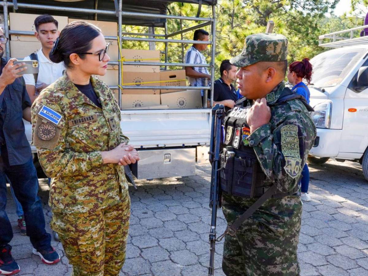 ¿Quién es Karla Trigueros, ministra de Educación salvadoreña que denunció trabas en Honduras?
