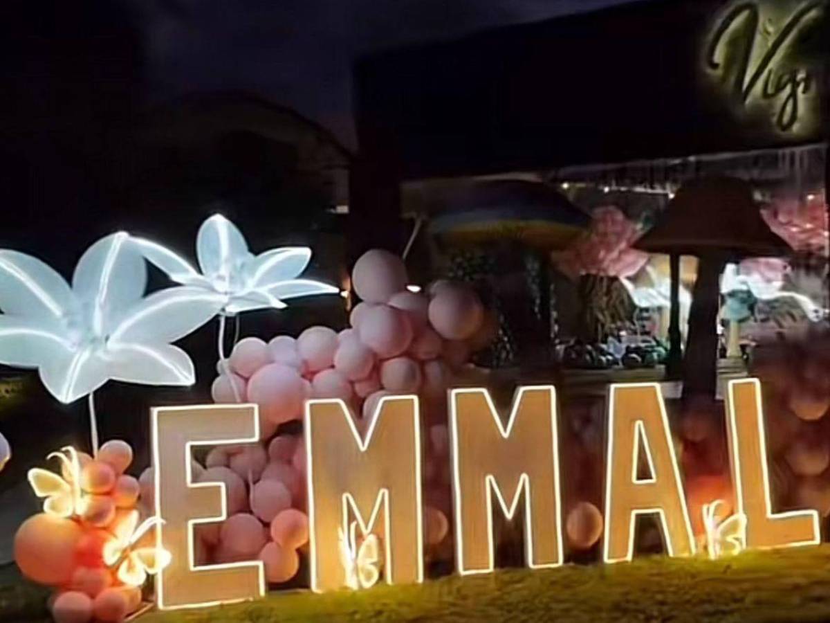 Anuel y su novia celebran por todo lo alto el primer año de su hija, Emma Luna