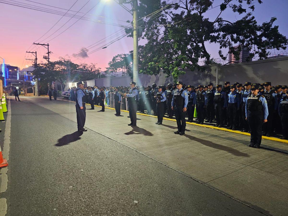 Con mantas y consignas, sindicatos listos para la gran marcha del 1 de mayo en Honduras