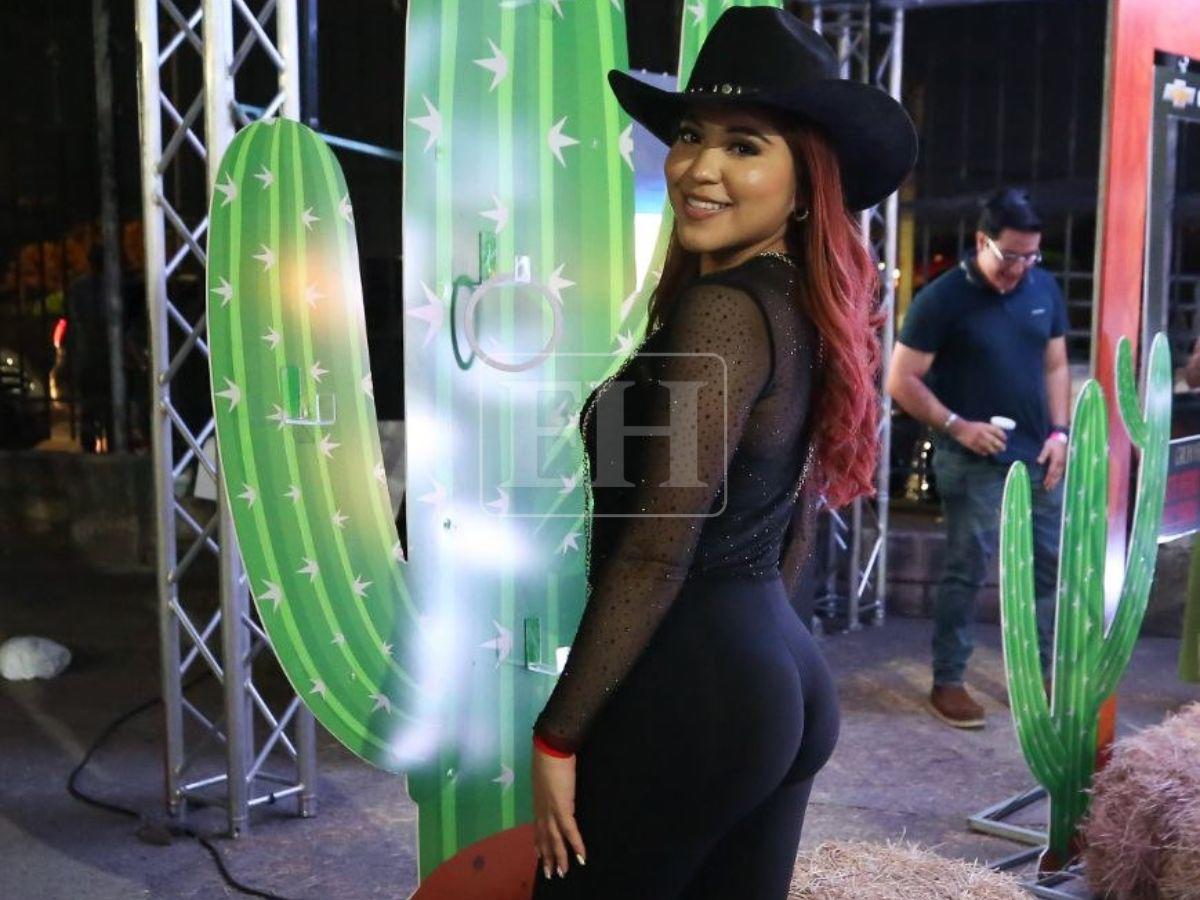 ¡Looks vaqueros! Ambientazo previo al concierto de Grupo Frontera en Tegucigalpa