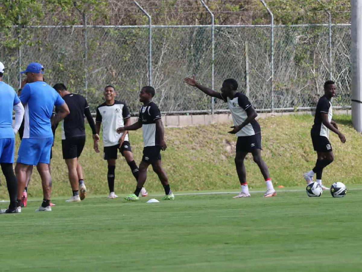 Nuevo fichaje del Olimpia presente, lesión de Menjivar y lo que hizo el chelito en el entreno Nuevo fichaje del Olimpia presente, lesión de Menjivar y lo que hizo el chelito en el entreno