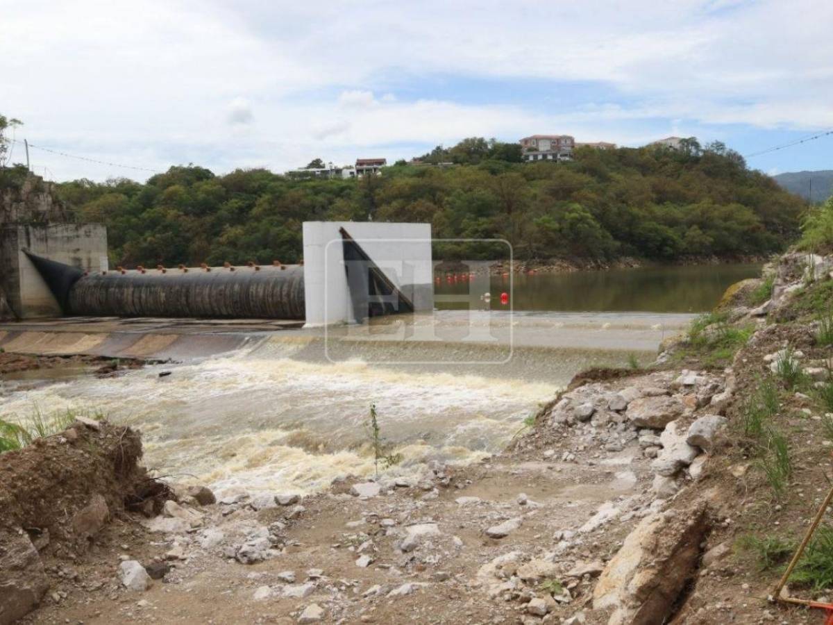 Los Laureles sube al límite con lluvias y La Concepción sigue en 35%: prueban trasvase