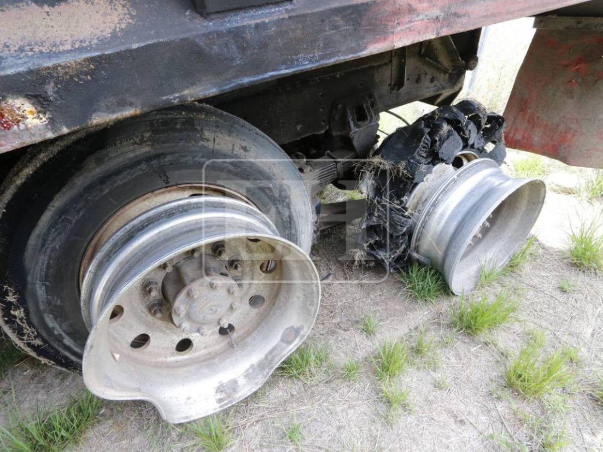 Solo amasijos de hierro: así quedó parte de la rastra tras el accidente en Villa Nueva