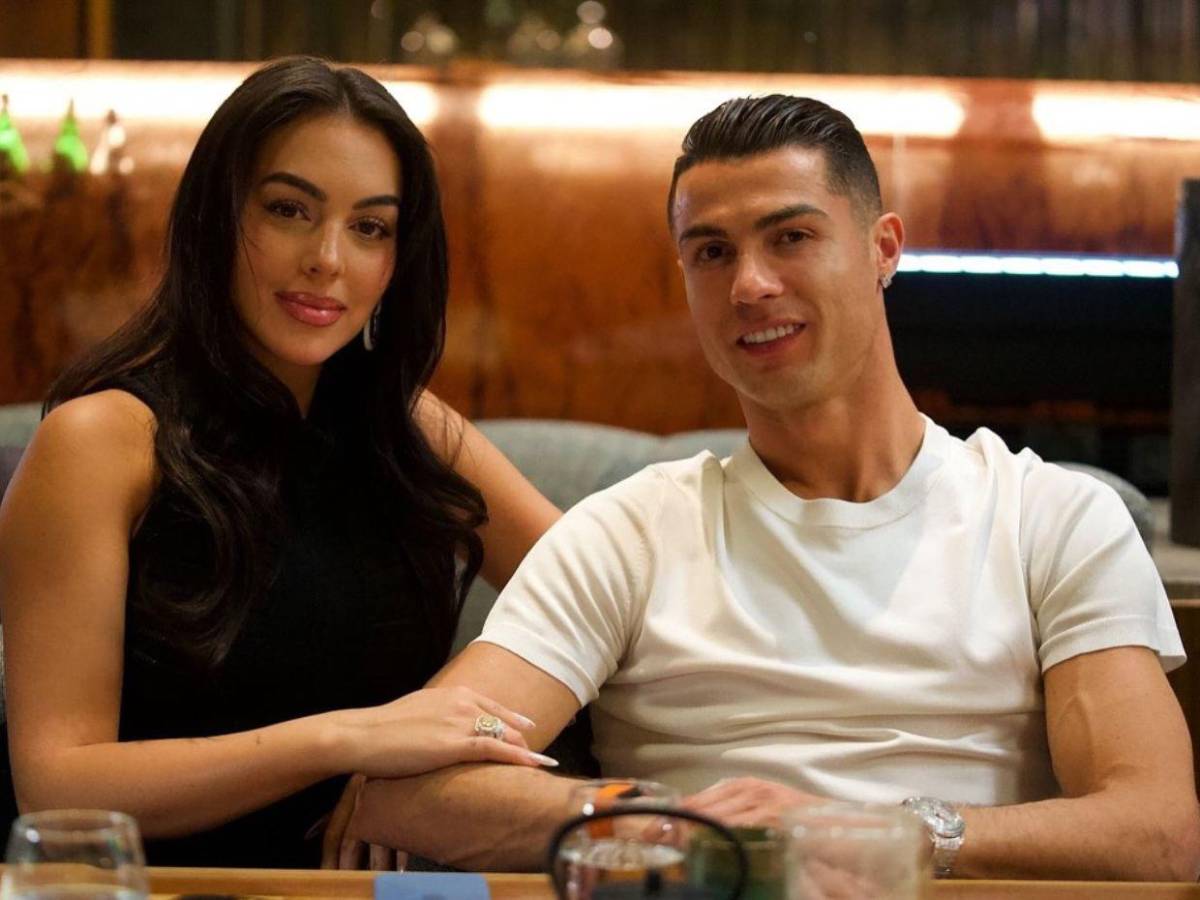 De Taylor Swift a Cristiano Ronaldo: Famosos que se han comprometido en 2025