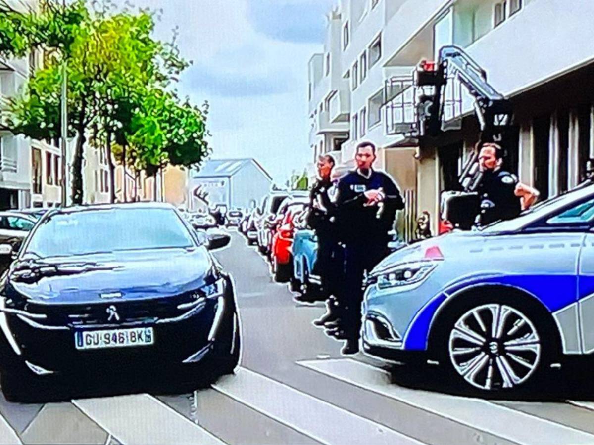 Adolescente que apuñaló a su única amiga en Francia tenía fascinación por Hitler