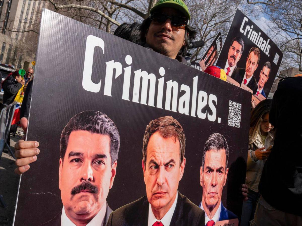 Protestas a favor y en contra de Maduro desatan caos frente a corte