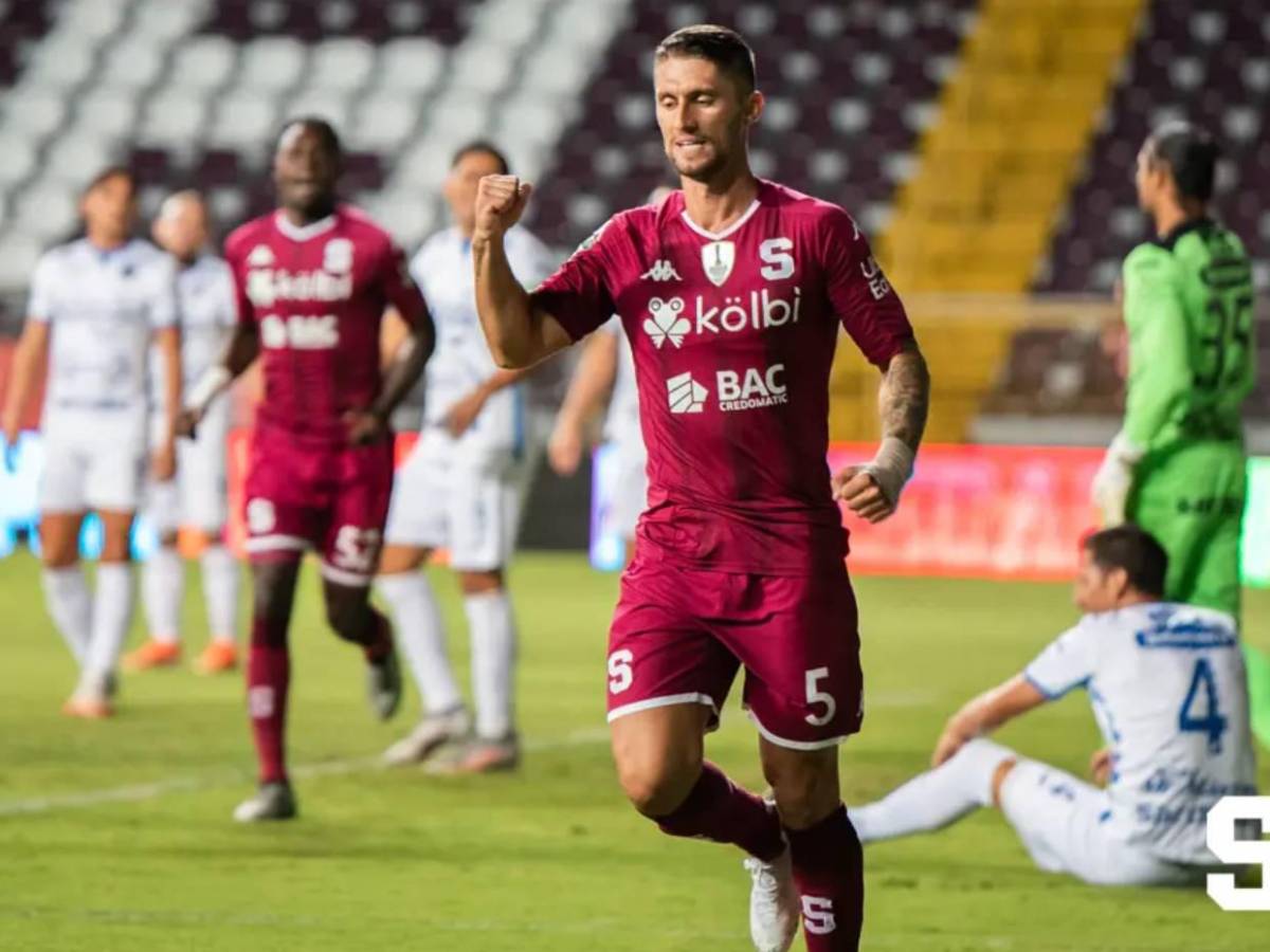 Esteban Espíndola, anunció su retiro a temprana edad y su vida ha dado un enorme giro