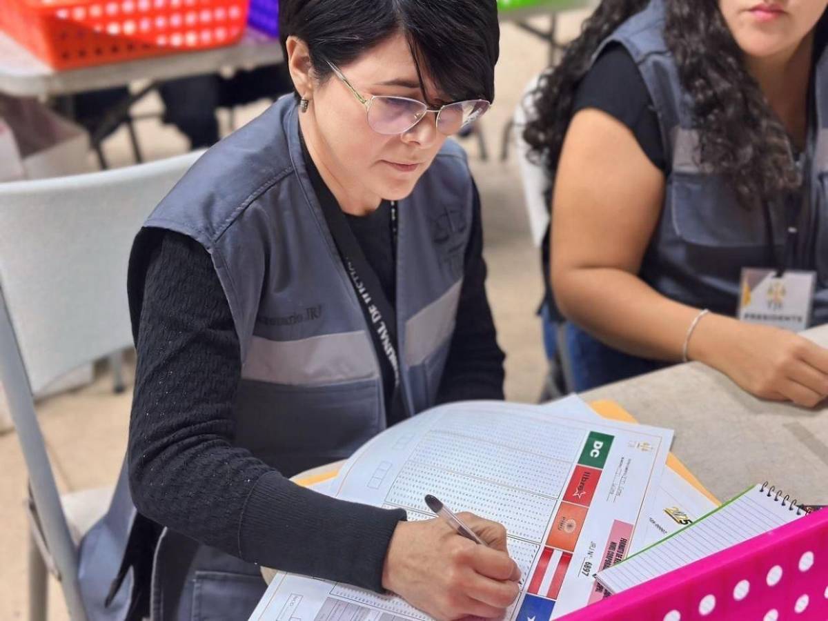 Así fue el inicio del recuento de actas impugnadas en el CLE