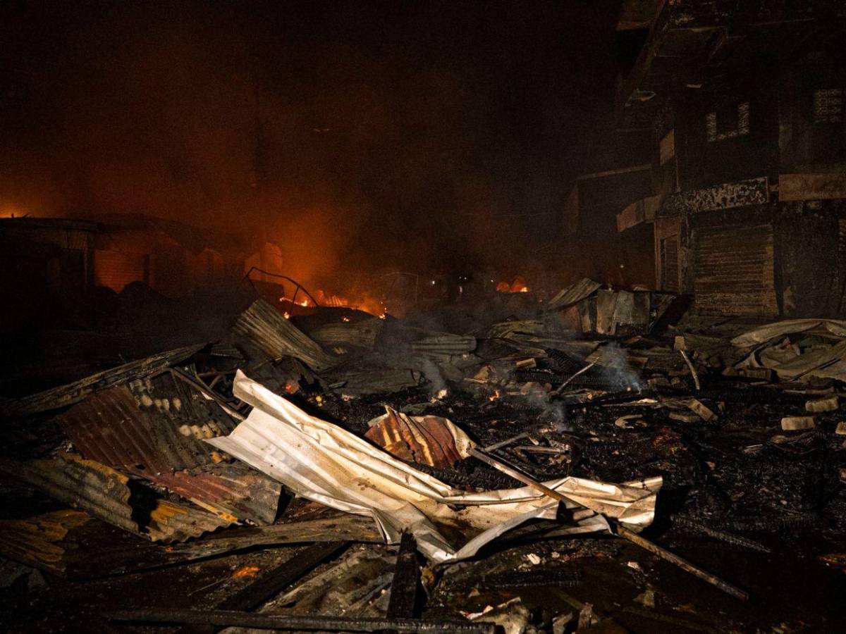 ¿Qué provocó el incendio en el mercado Medina de San Pedro Sula? Esto es lo que se sabe