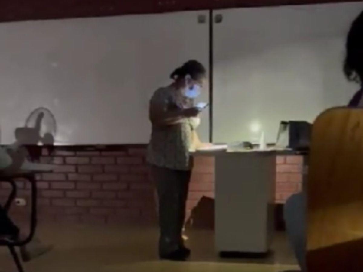Captura de pantalla del video de la docente universitaria en la UNAH-VS.