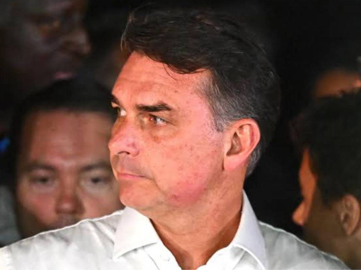 Flávio Bolsonaro, prófugo e investigado por lavado de dinero y fraude: ¿qué se sabe de su paradero?