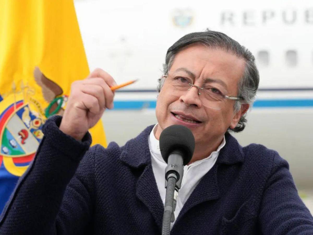 Piden investigar supuesto contacto entre Gobierno colombiano y Papá Pitufo