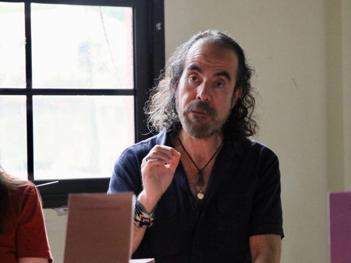 Poetas de Latinoamérica y Europa unifican voces e idiomas en Los Confines 2026