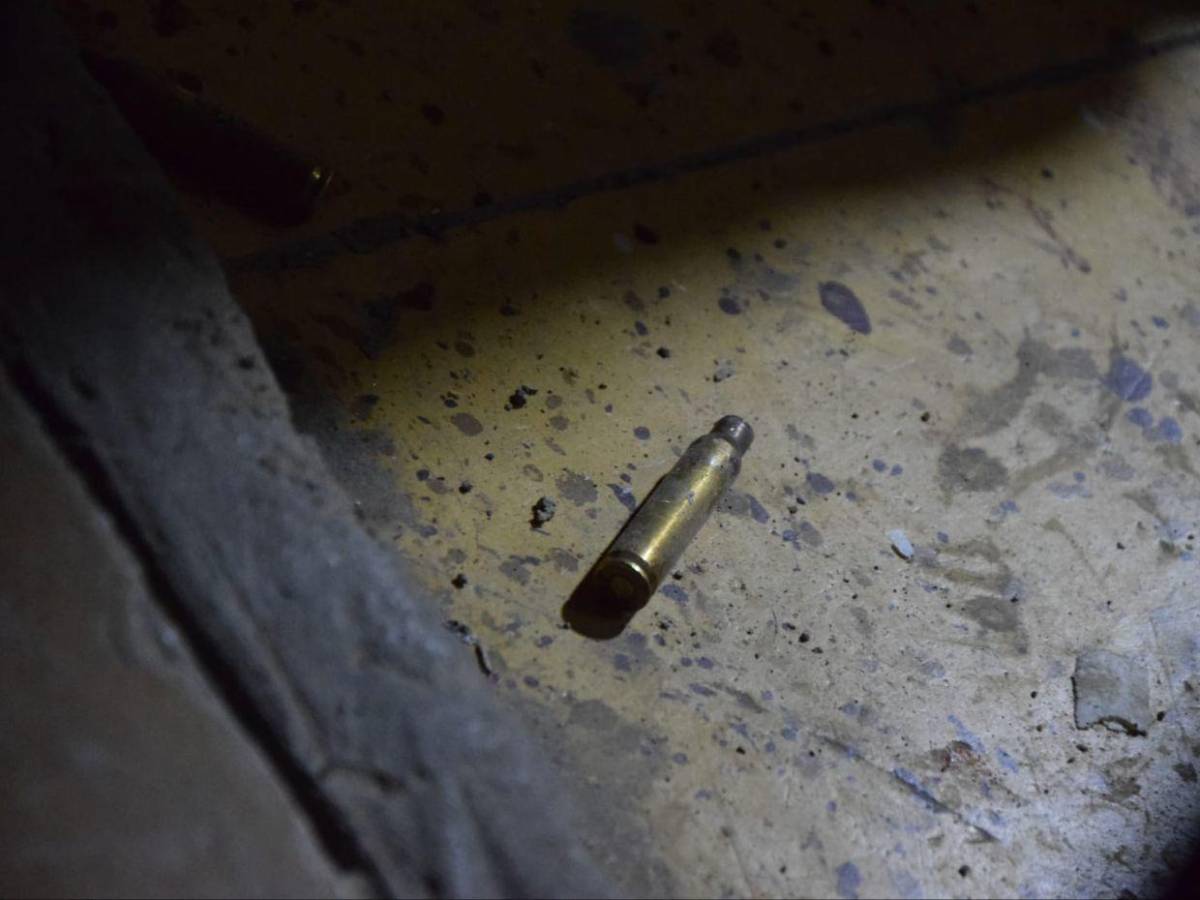 Víctimas intentaron esconderse tras el ataque: así quedó la escena de la masacre en Buenos Aires