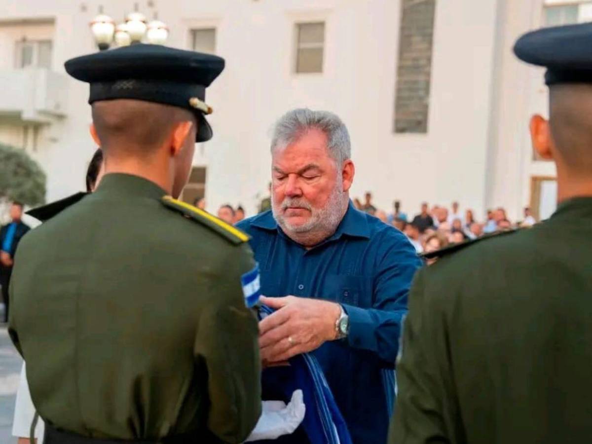Así se rindió homenaje a la Bandera Nacional de Honduras en San Pedro Sula