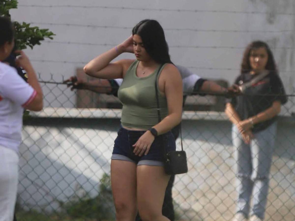 Bellas chicas, invasión Olimpista y el ambientazo en el regreso del CD Choloma a Liga Nacional