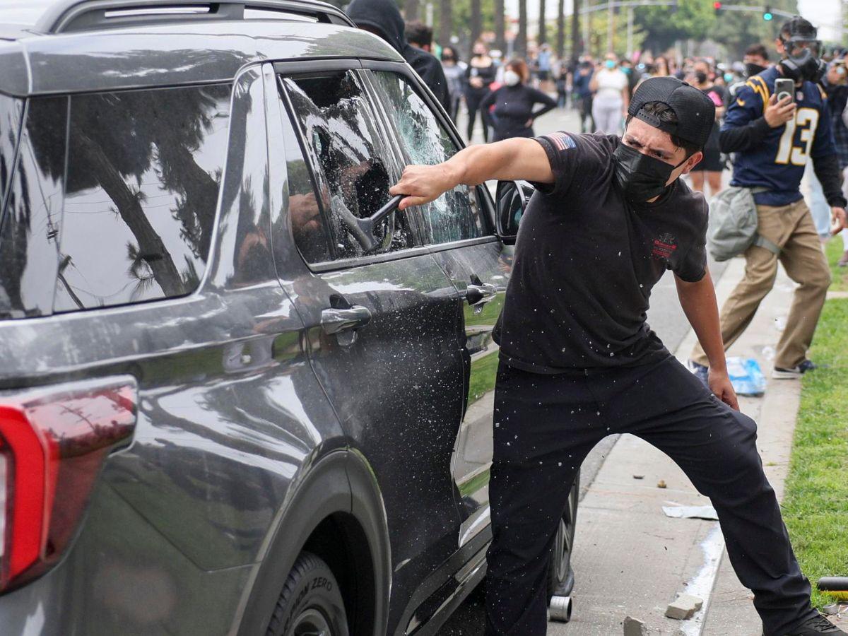 ¿Qué está pasando en Los Ángeles? Lo que se sabe de las redadas y protestas de migrantes