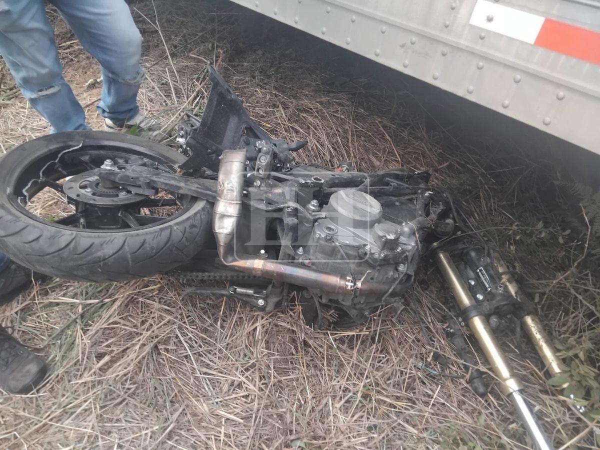José Cáceres, joven que murió tras impactar contra un tráiler en Zambrano cuando iba con su novia