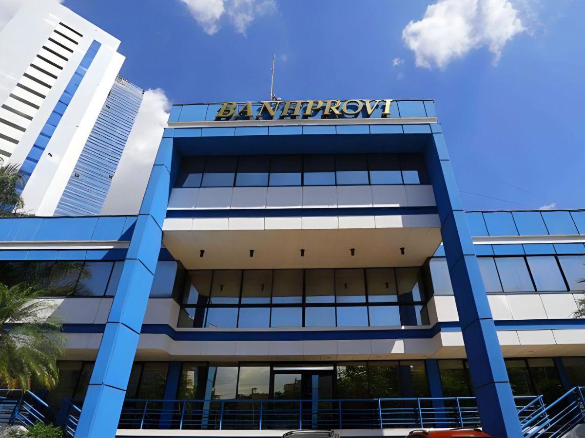¿Cuándo estarán disponibles los fondos de Banhprovi en la banca privada para préstamos de vivienda?
