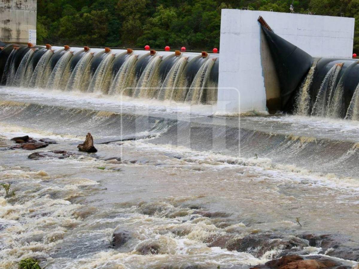Agua de las represas debe durar hasta mayo de 2027, advierte Juan Diego Zelaya