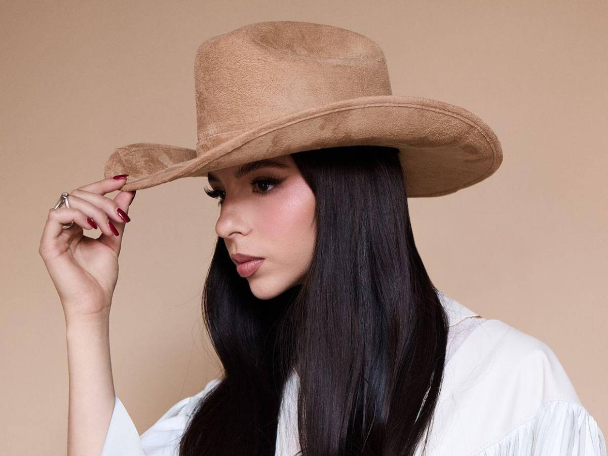 Estrenos discográficos de mayo: de Lana del Rey a Ángela Aguilar