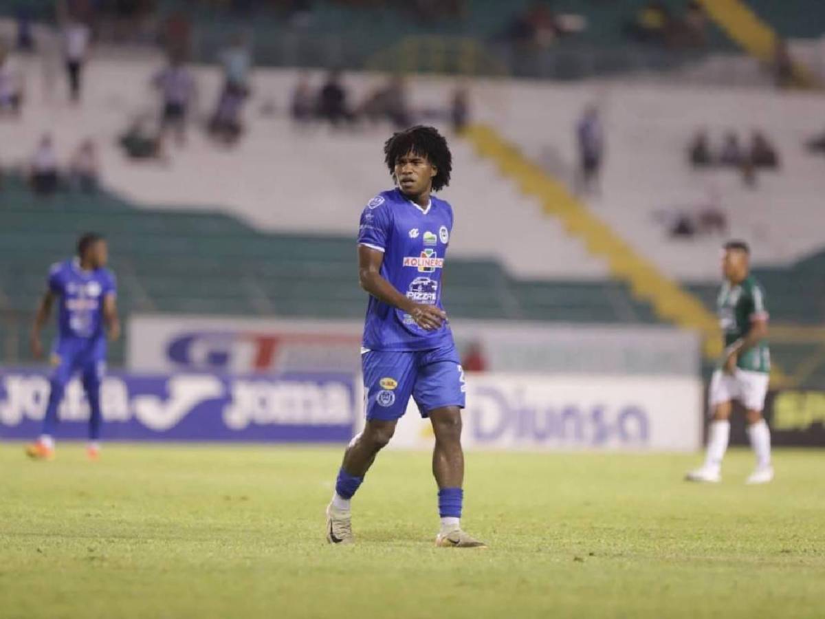 Fichajes: Olimpia con alta, Motagua en problemas, futuro de legionarios y Alexy Vega sorprende