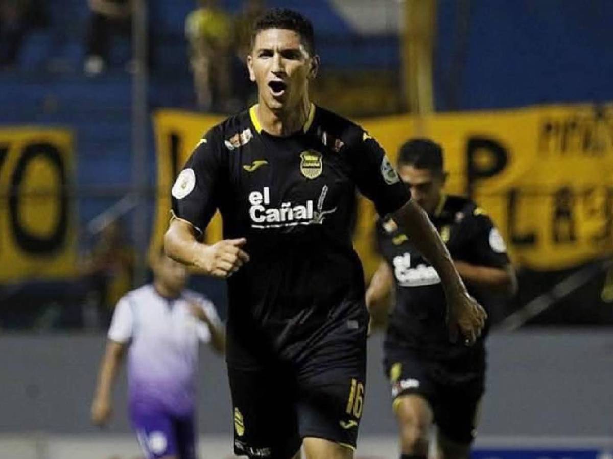 Se retiró del fútbol y sorprende con su nuevo trabajo en Estados Unidos: así es la vida de Johnny Leverón