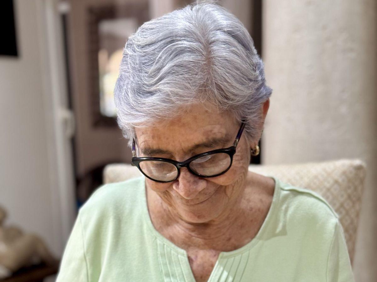 Pude ungirlo, abrazarlo: madre de Juan Orlando revela cómo fue su reencuentro en la cárcel