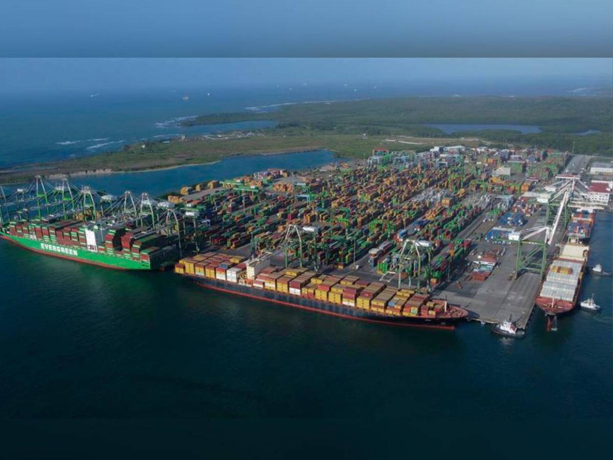 ¿Cómo funciona el Canal de Panamá y por qué es importante para Trump?