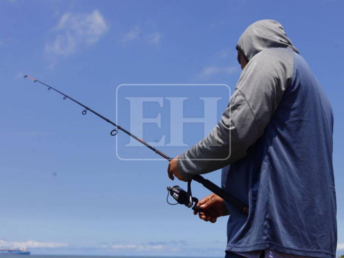 Playas de Omoa se llenan de turistas en plena Semana Santa 2026