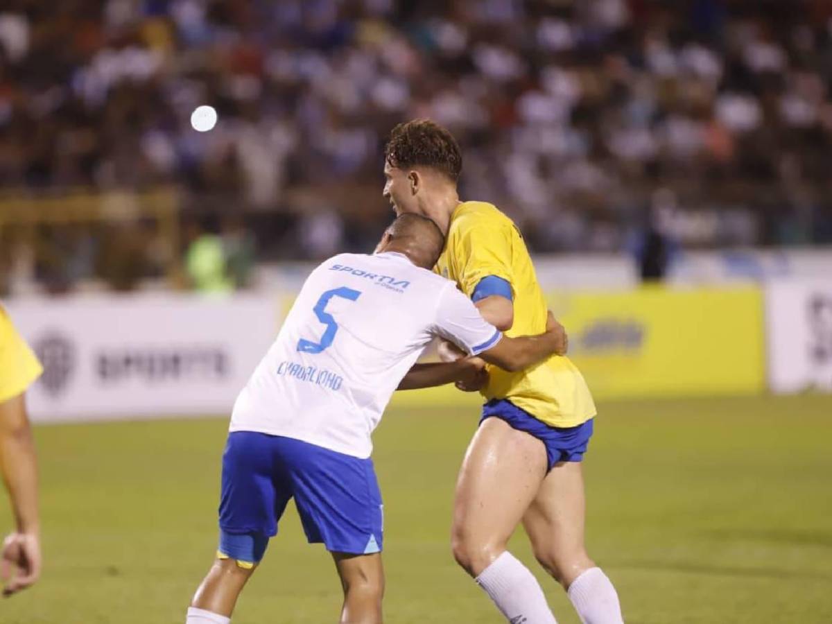 ¿Juninho, pareja de Roxana Somoza, será fichaje de Olimpia para el próximo torneo? Esto se sabe