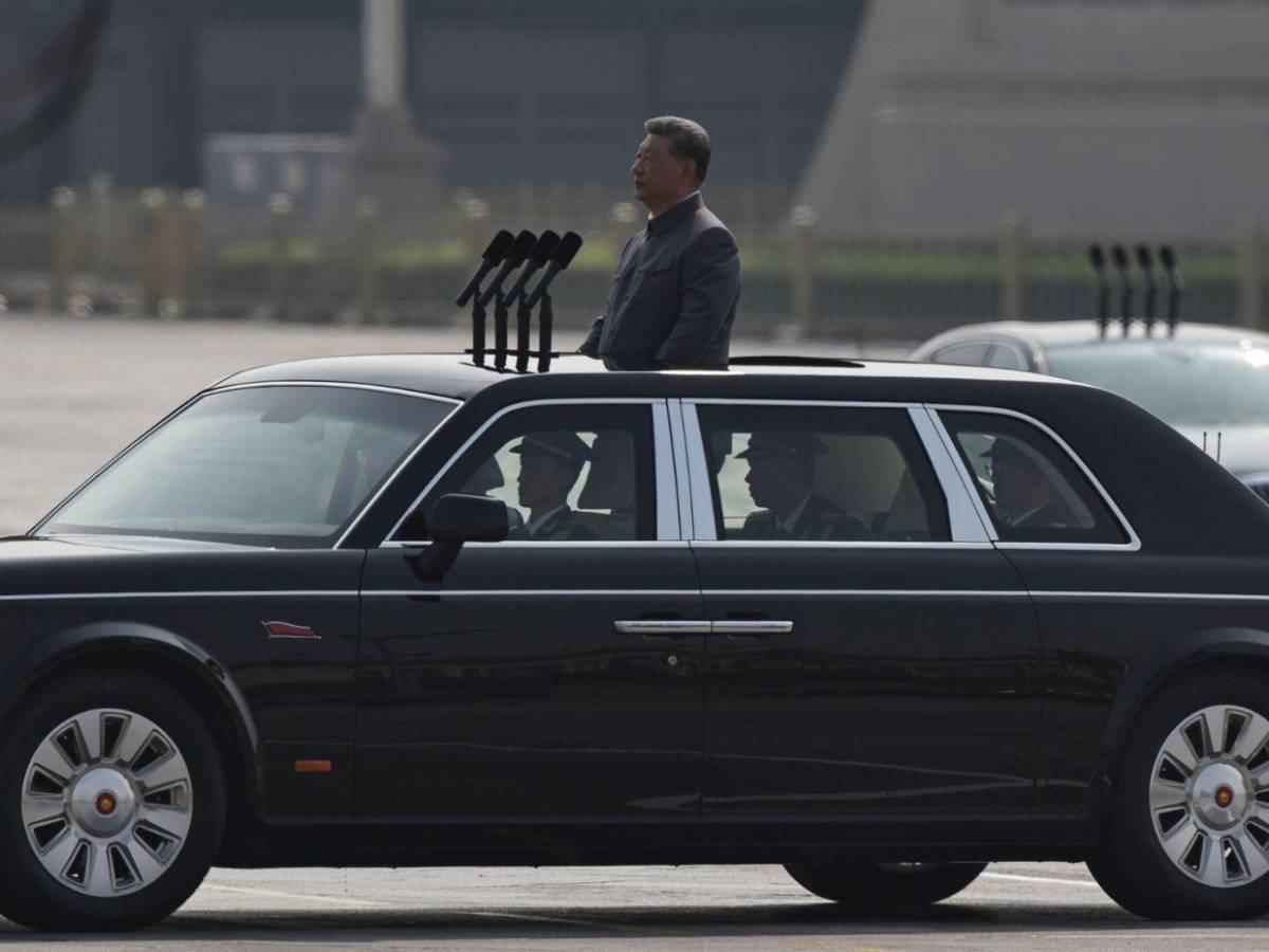 China saca músculo en un desfile militar en el que advierte de su imparable avance