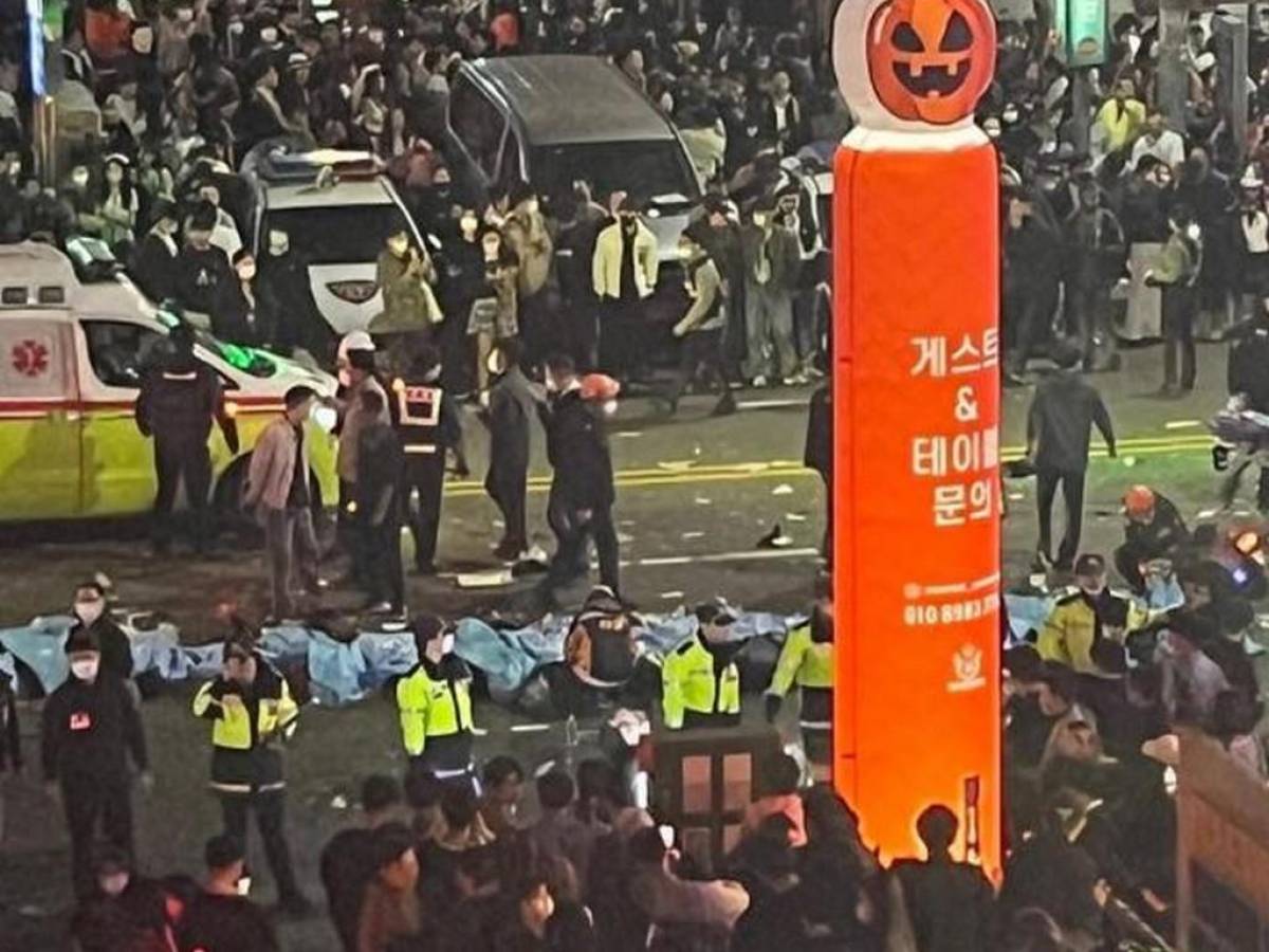 Al menos 120 muertos y decenas de heridos por estampida en festejo de Halloween en Seúl