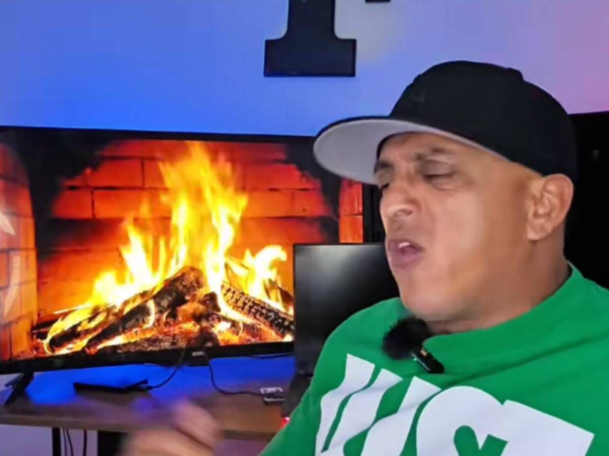 “Ya aburren”: José “Joche” Villanueva estalla ante críticas por haber sido diputado