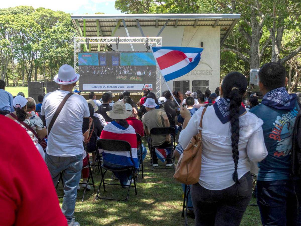 En fotos: así fue la investidura de Laura Fernández, la nueva presidenta de Costa Rica