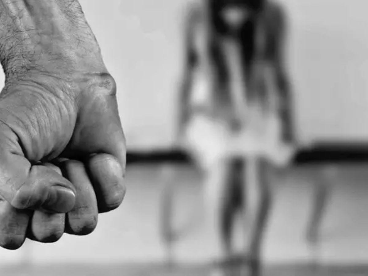 Arrestan a hondureño en Texas por secuestrar y abusar de su vecina