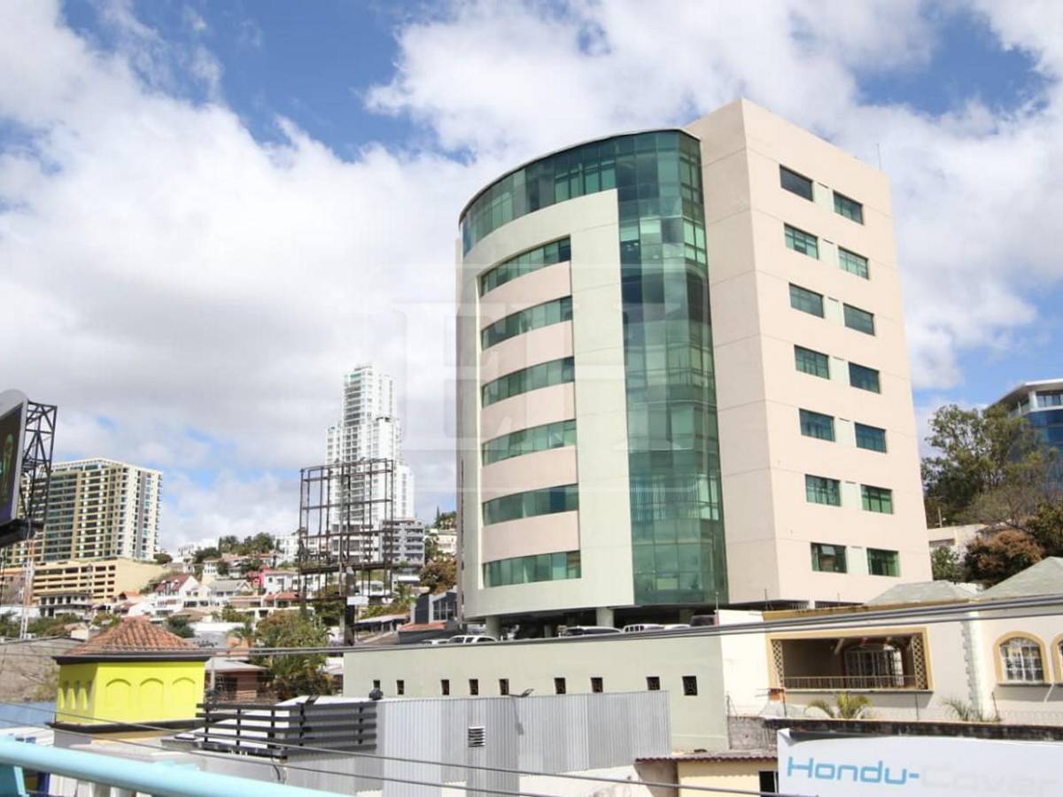 La capital vista a desnivel: edificios marcan el crecimiento vertical de Tegucigalpa