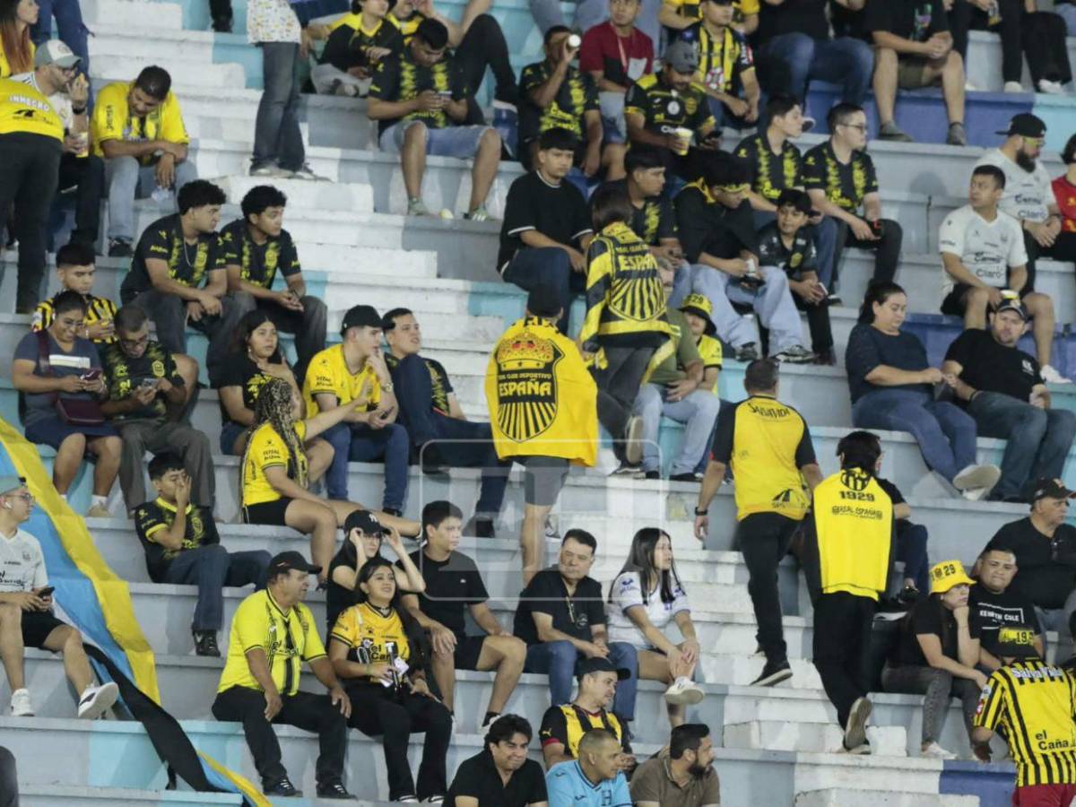 Locura por Son, bellas chicas y fiesta aurinegra: ambientazo previo al Real España-LAFC