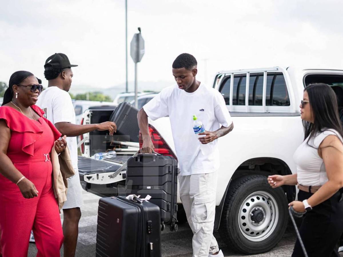 Imágenes inéditas: Así fue la salida de Julián Martínez para unirse a su nuevo equipo en Portugal