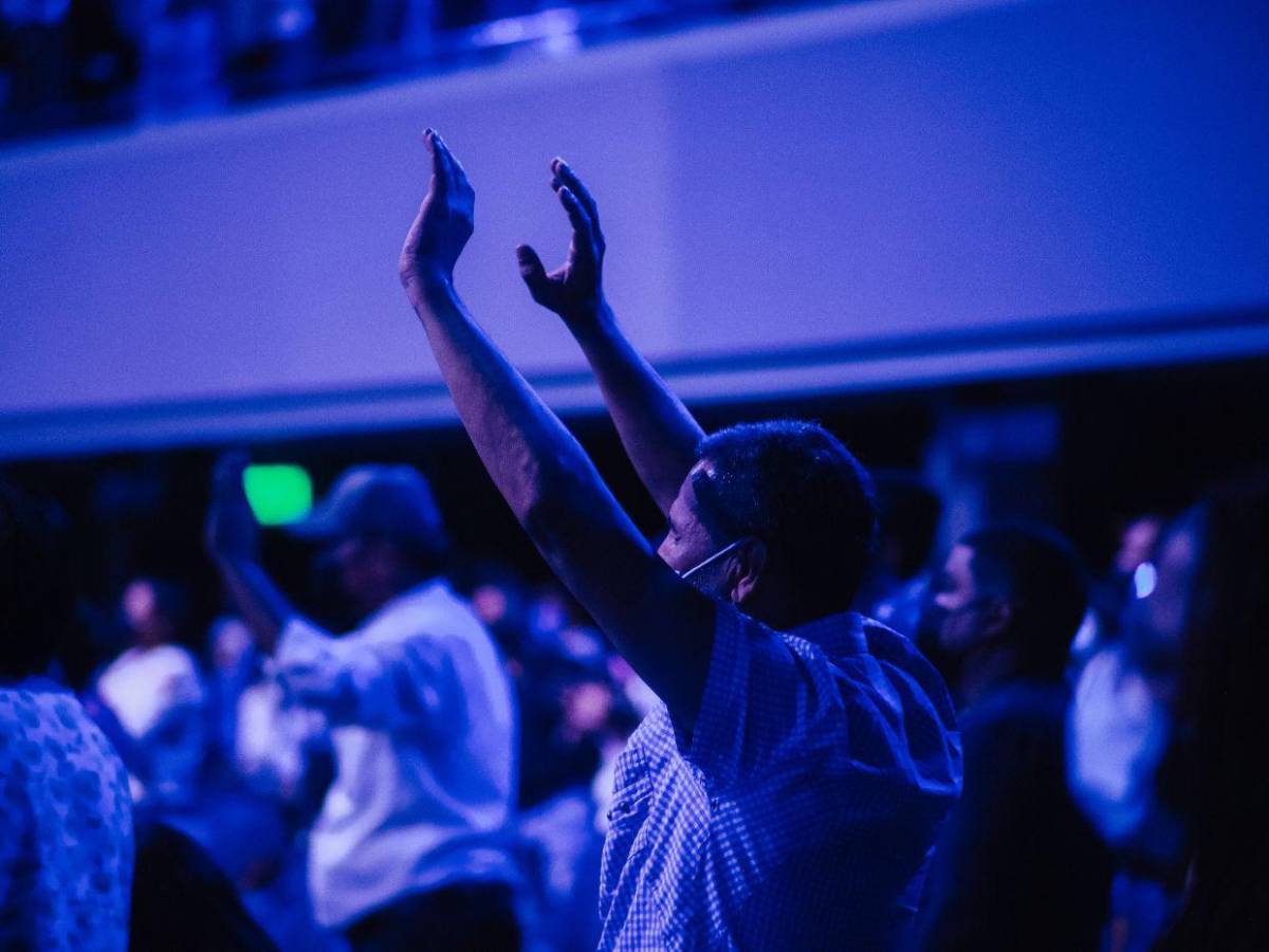 ¿Qué es el RaptureTok? Todo sobre la profecía viral del fin del mundo