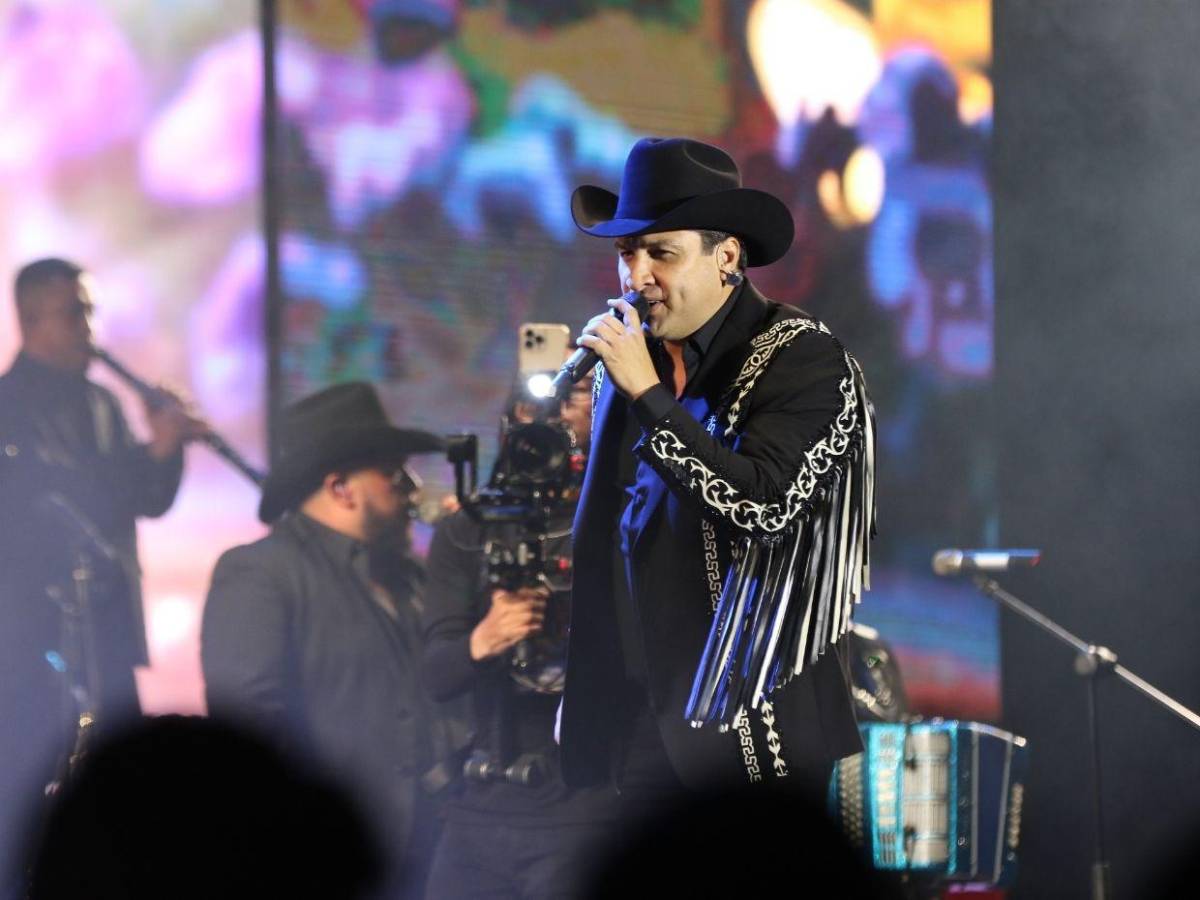 Las mejores imágenes que dejó el concierto de Julión Álvarez en Honduras