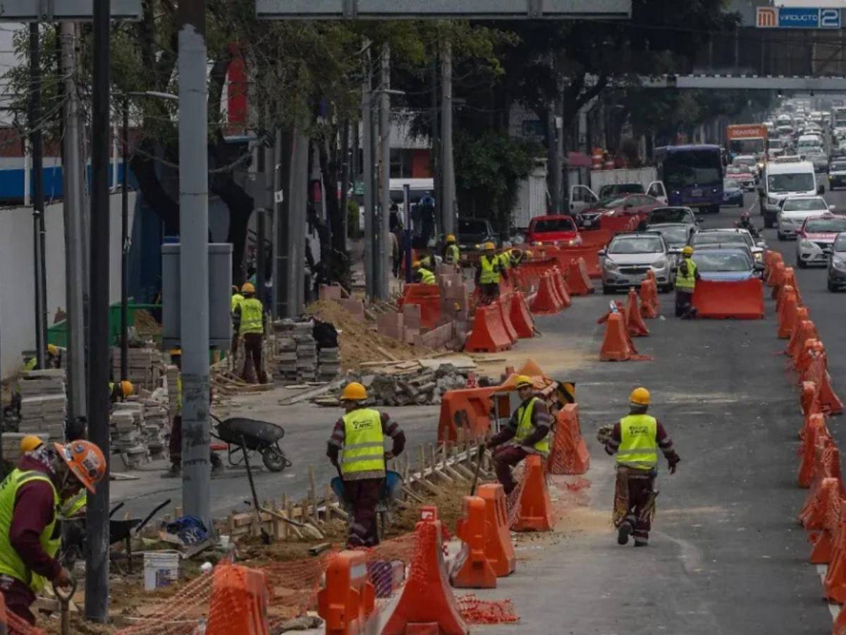 Instalación de vallas en zonas vulnerables genera debate en México previo al Mundial 2026