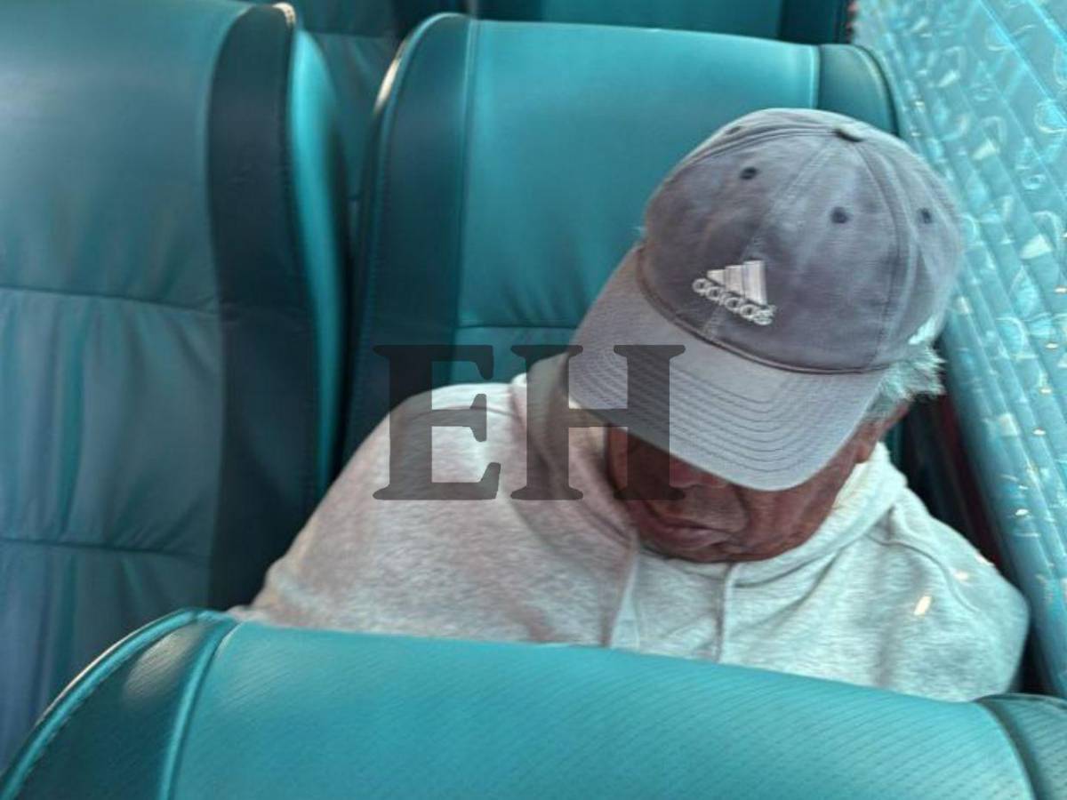 Selección de tiktokers de Honduras sale rumbo a Nicaragua para el juego del viernes